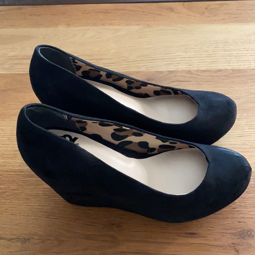 Woman’s shoes - Picture 2 of 7